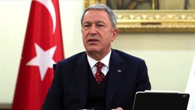 صورة وزير الدفاع التركي يلتقي نظيره العراقي في أنقرة