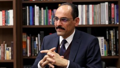 صورة قالن: تركيا مستعدة للعمل على خفض التوتر بين روسيا وأوكرانيا