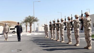 صورة أكار يزور مقر قيادة القوات المشتركة التركية القطرية بالدوحة