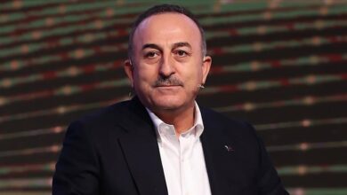 صورة تشاووش أوغلو: أعضاء في الناتو يريدون استمرار الحرب بأوكرانيا
