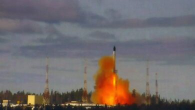 صورة بوتين يعلن موعد دخول صاروخ “سارمات” الخدمة