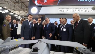صورة الرئيس البولندي يزور الجناح التركي بمعرض MSPO