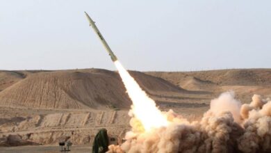 صورة إيران تعلن تطويرها صاروخا جديدا يصل مداه إلى 1650 كيلومترا